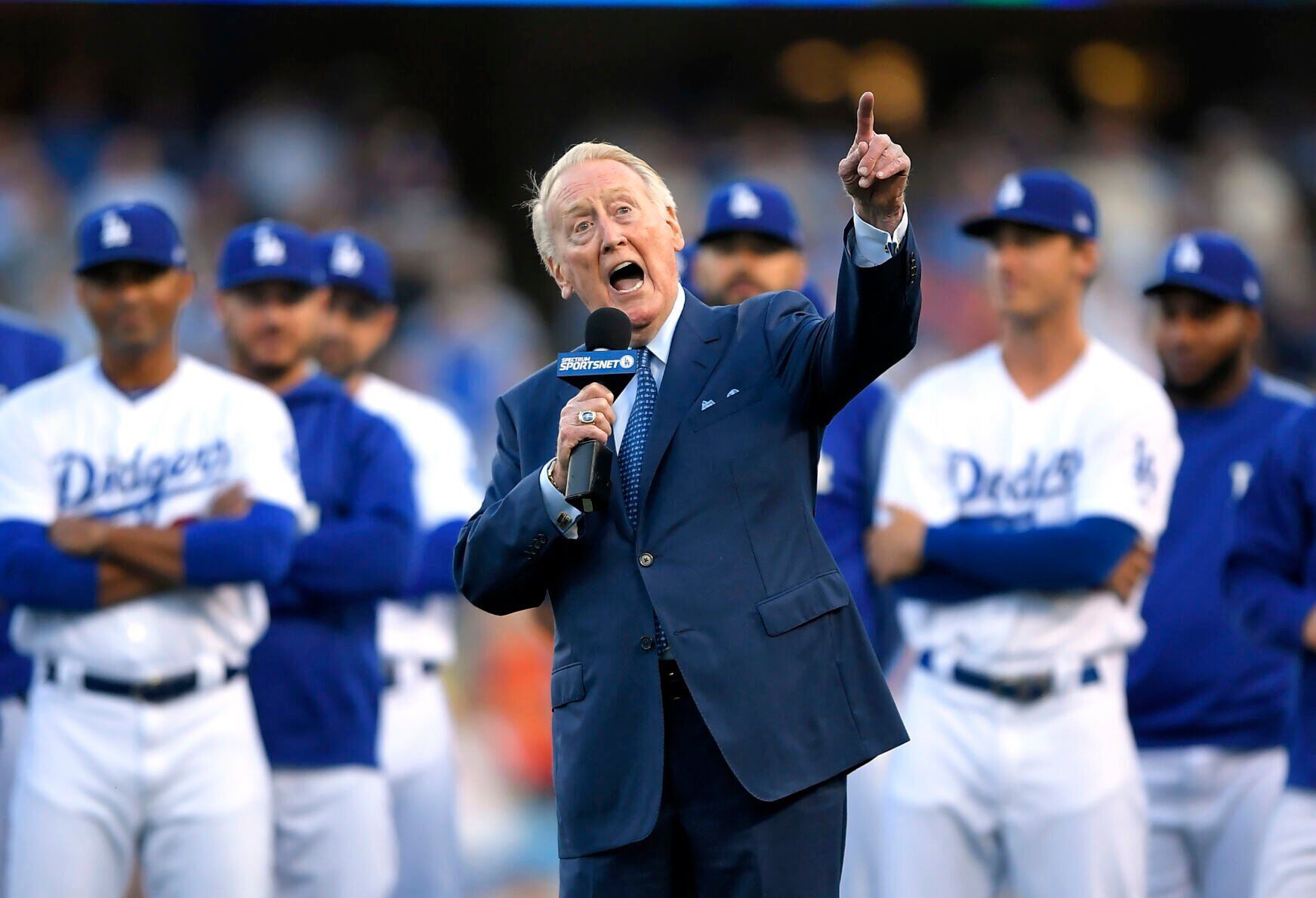 BBN Dodgers Scully Hospitalized